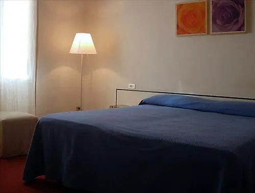Hotel Il Poeta Dante Florence 3*,  Italy