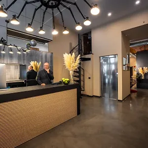 Globus Urban Hotel